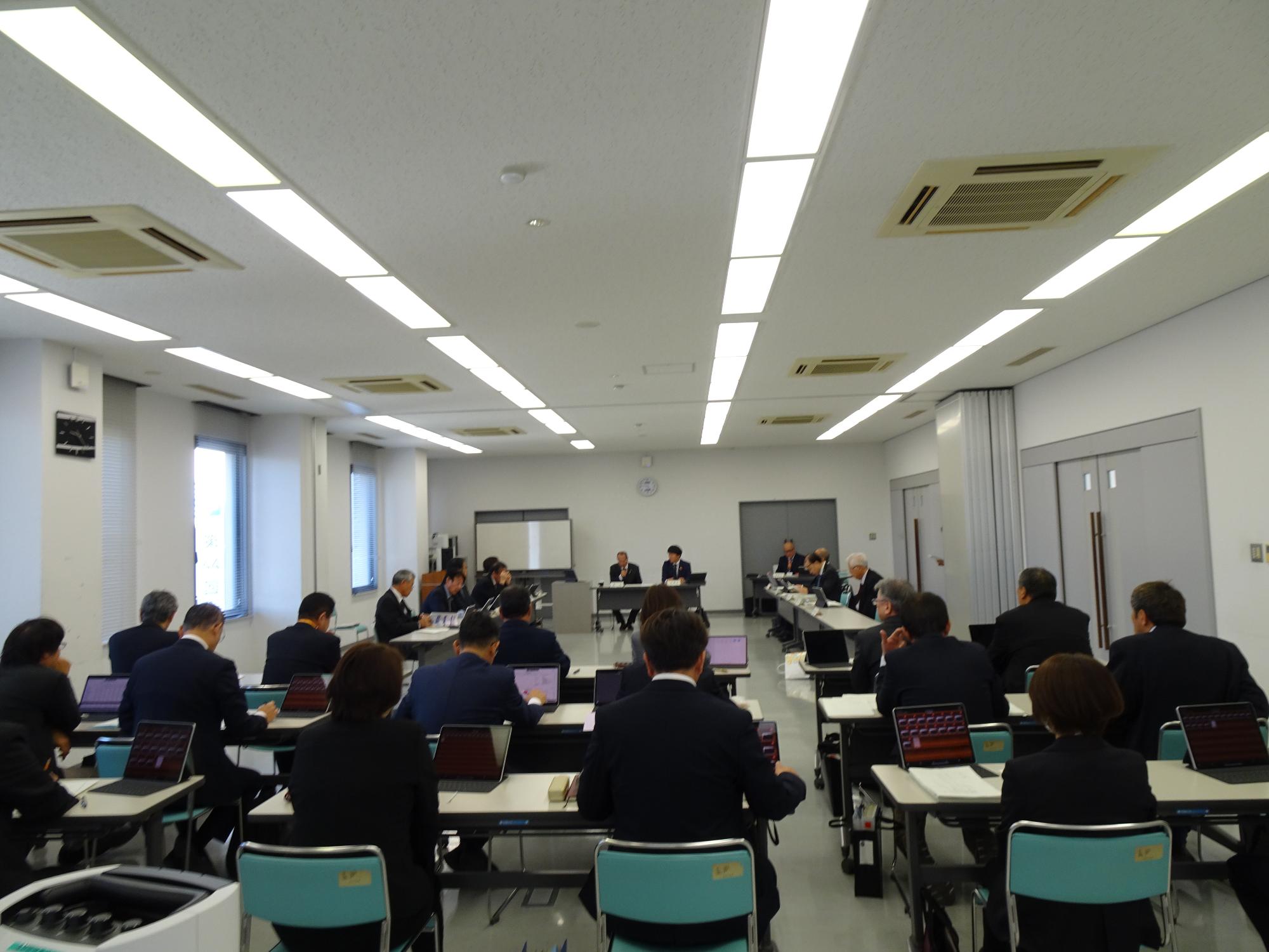 令和6年11月25日全員協議会