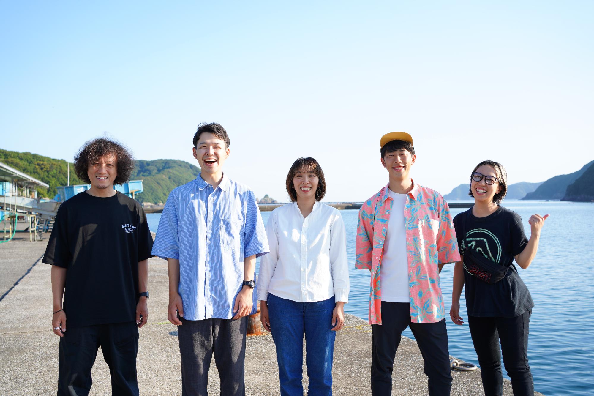 地域おこし協力隊募集事業担当者集合写真（fj）