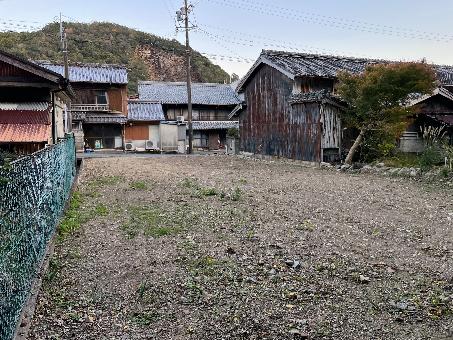  南伊勢町古和浦109番地1（土地11号）

大きな地図を見る
