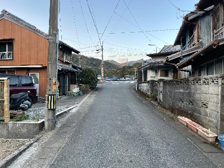  南伊勢町古和浦109番地1（土地11号）

大きな地図を見る